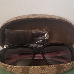 Coach (L023 Cortney) Sunglasses HC 8035Q